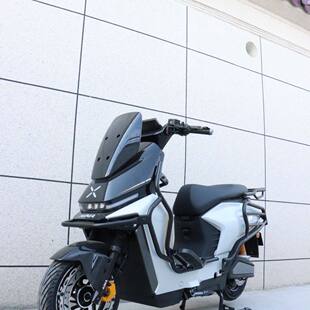 适用爱玛a7pro保险杠护架外卖架尾箱尾架前后杠防摔改装配件后货