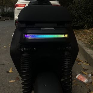 适用适用九号NzMzFzF2zF903.0光束矩阵尾灯APP可调直上后尾灯改装