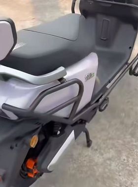 适用适用绿源S70Pro护杠防撞全车保险杠外卖架尾架后货架尾箱架改