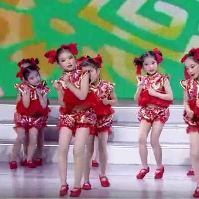 说唱中国红喜庆灯笼秧歌表演服