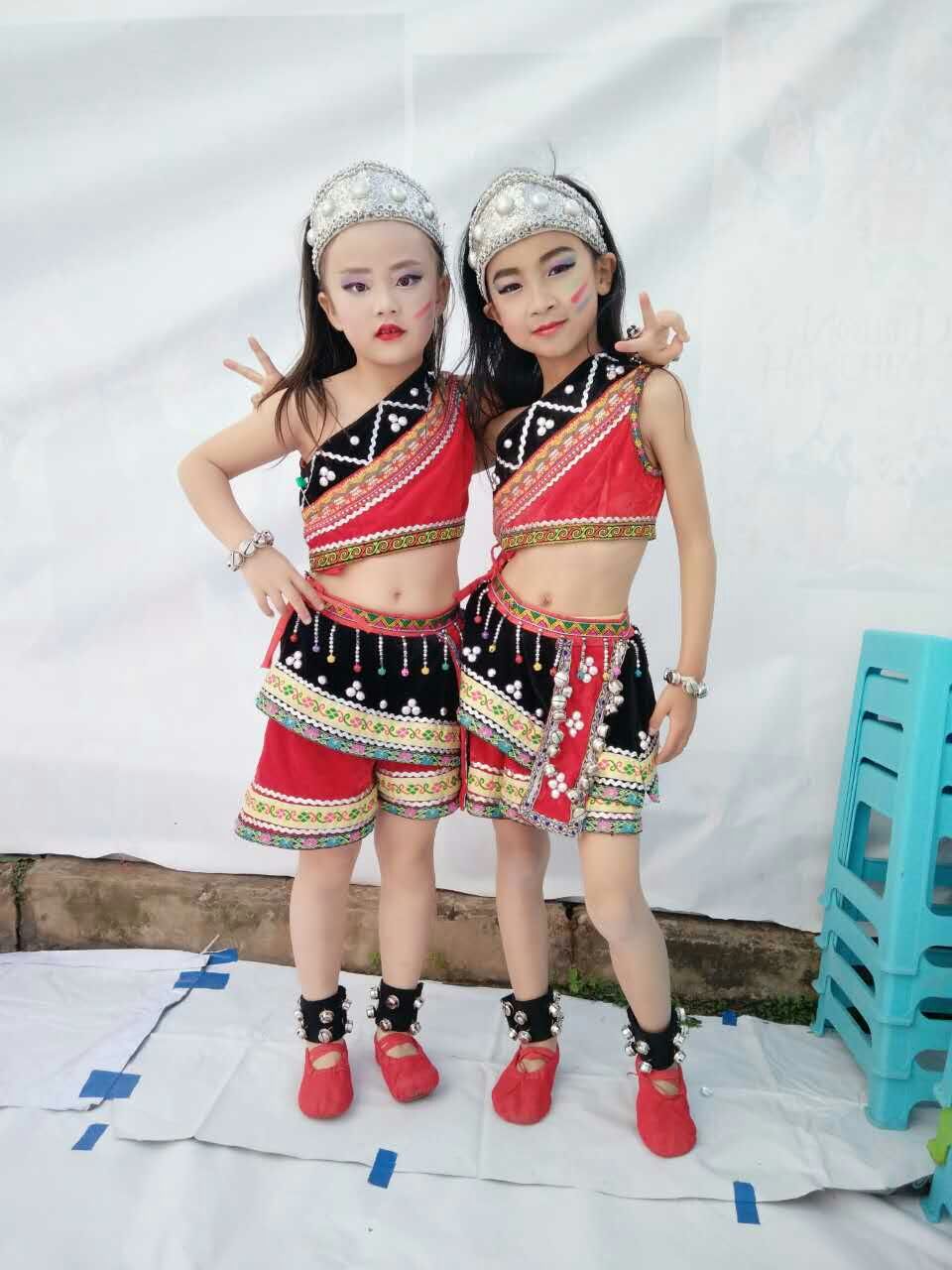 新款花腰佤族甩发舞蹈演出服