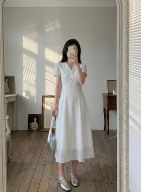 花总吖  夏款韩系莱赛尔麻混纺交叉V领刺绣连衣裙优雅A字收腰长裙