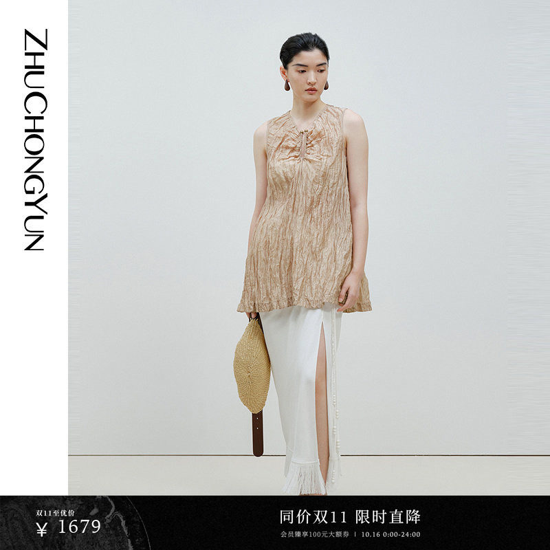 ZHUCHONGYUN秋季时尚优雅褶皱肌理A摆无袖设计上衣