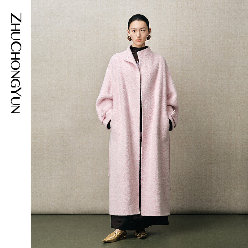 长款廓形,穿着间自在松弛