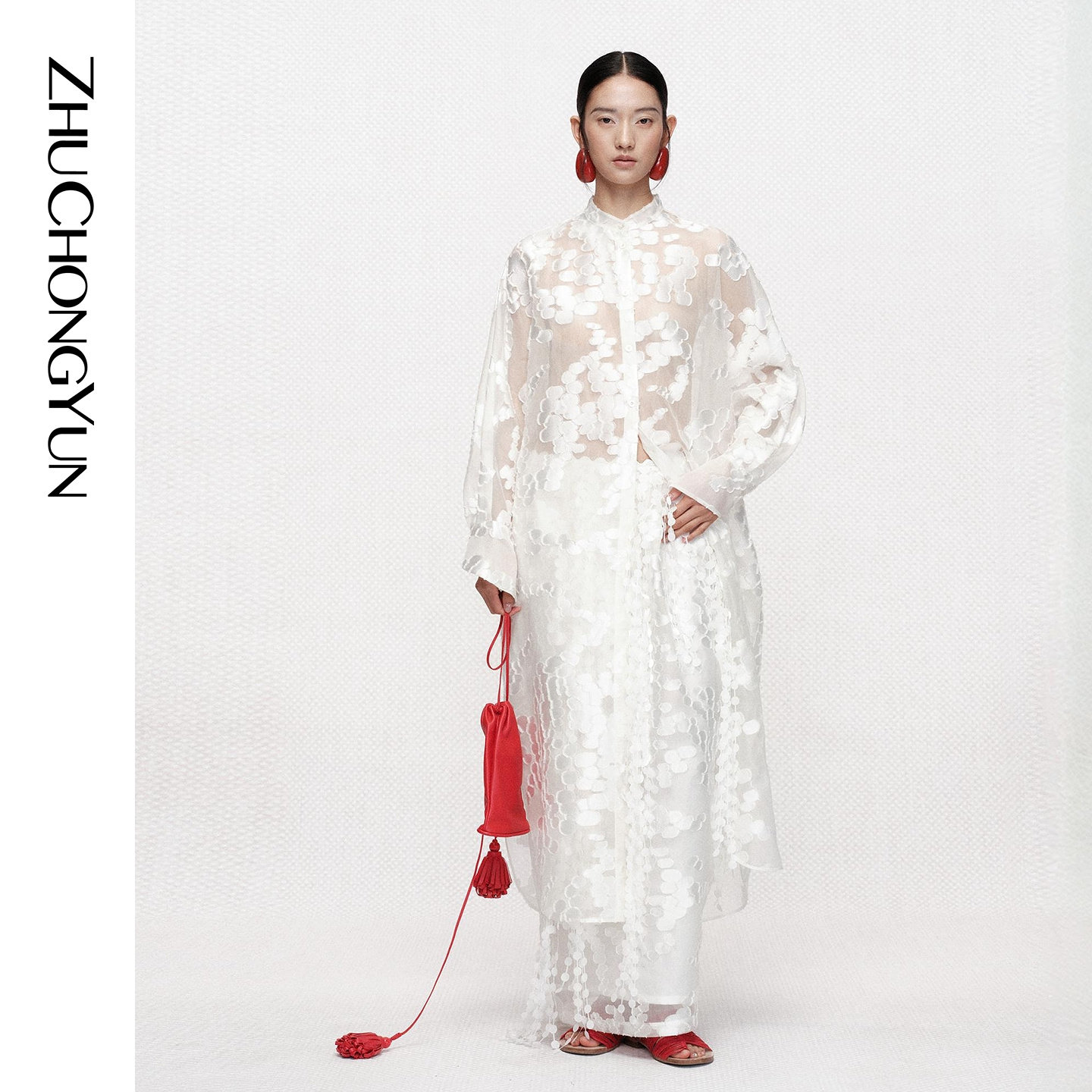 【大秀明星同款】ZHUCHONGYUN2026夏新款立领连袖长外套连衣裙图片