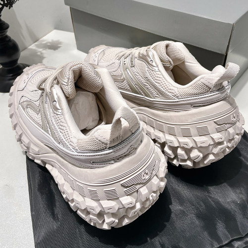 莆田正品巴黎轮胎鞋男女款老爹鞋