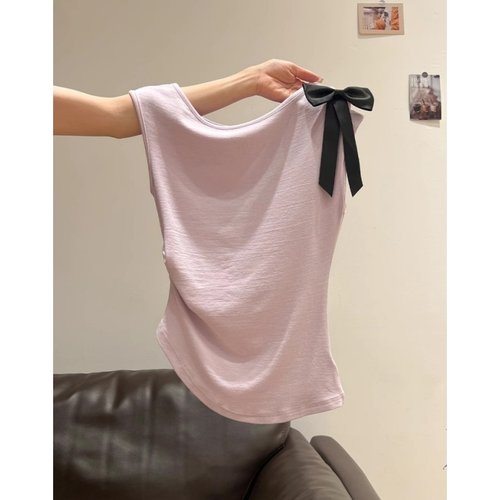 立体蝴蝶装饰撞色显瘦无袖T恤女
