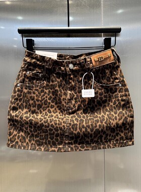 奥特莱斯~清仓捡漏咖啡色豹纹牛仔包臀裙子辣妹贴布小个子短裙女
