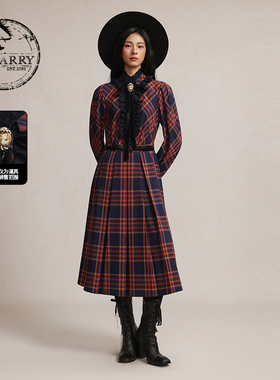 D-HARRY/迪哈利2026春季新款收腰红色格纹百褶连衣裙DH261J91063B