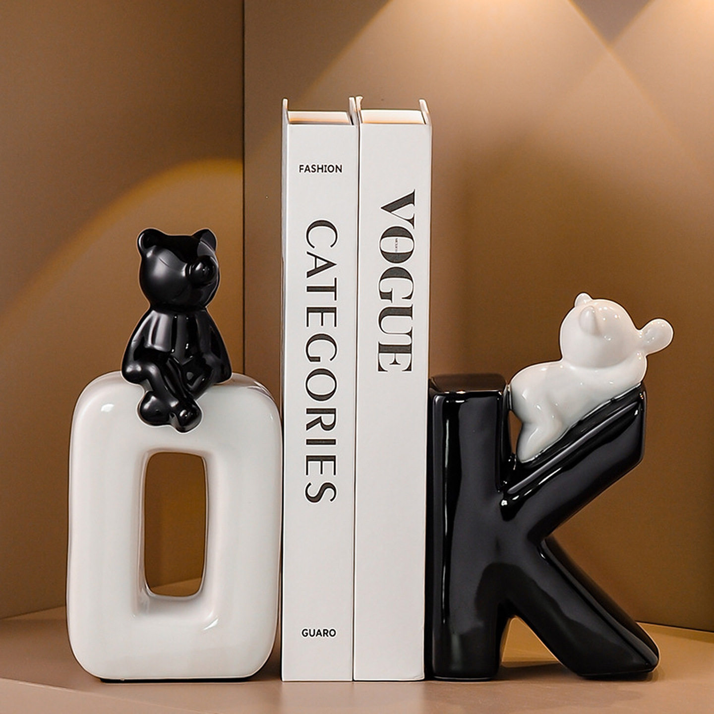 书架装饰品摆件高级感小众轻奢高档家居客厅酒柜电视柜暴力熊书房