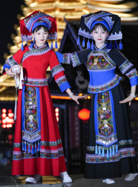 三月三广西壮族民族服装