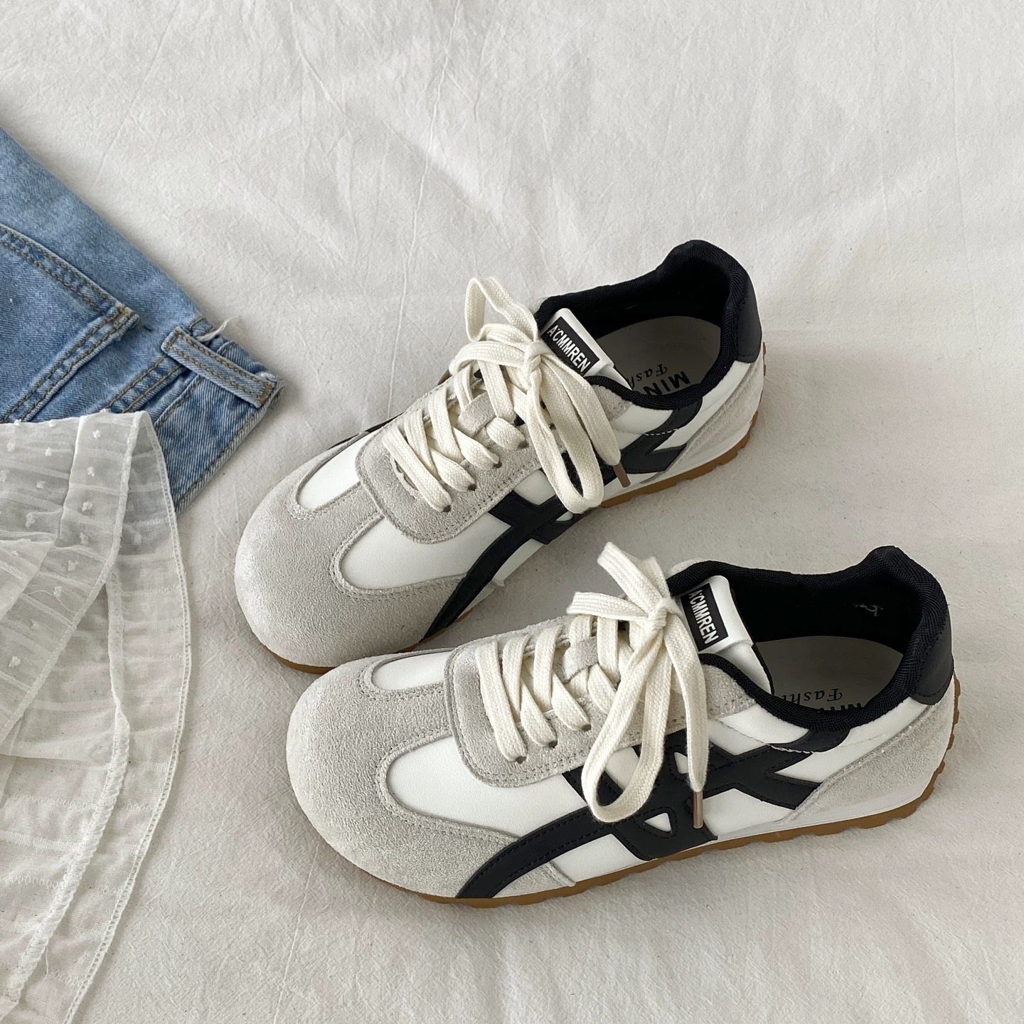 米白色小众德训鞋女款2025秋季厚底阿甘鞋覆古板鞋休闲百搭运动鞋