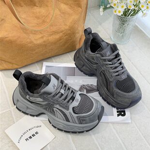 真皮加绒厚底轻便老爹鞋女2025冬季新款软底网鞋不累脚百搭运动鞋