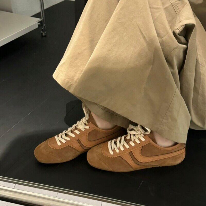 2026新款早春真皮阿甘鞋休闲百搭运动鞋复古系带小众低帮德训鞋女