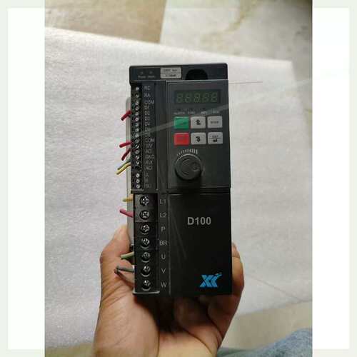 议价序控变频器 SPC-D100-00P7-T2S，成色