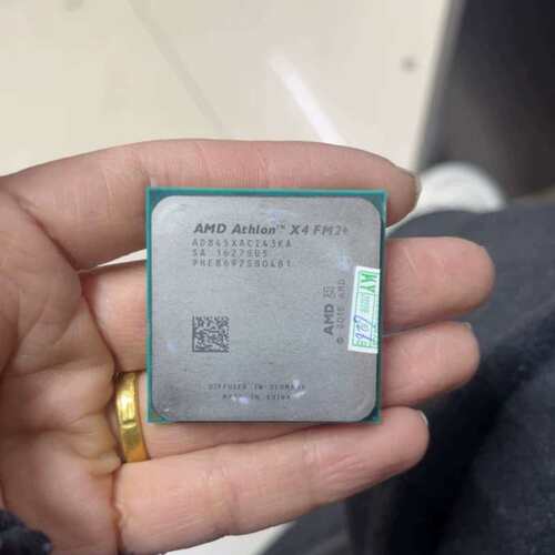 议价一个FM2 X4 845CPU，图片实拍，功能正常