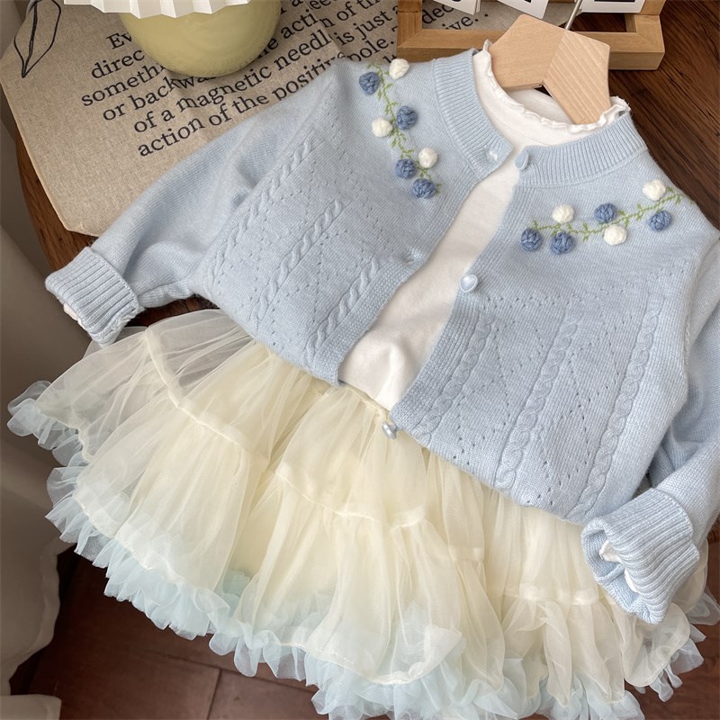 2024新品时髦公主清新上衣外套女童宝宝儿童蓝色球球针织开衫毛衣