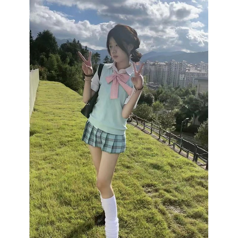 学院风针织衫V领背心马甲校供感穿搭百搭新款璃S海百褶裙秋冬套装
