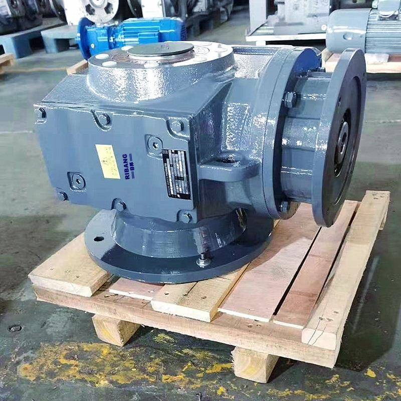 日邦SAF97齿轮蜗轮减速机该机自锁功能广泛用于起重机械输送设备