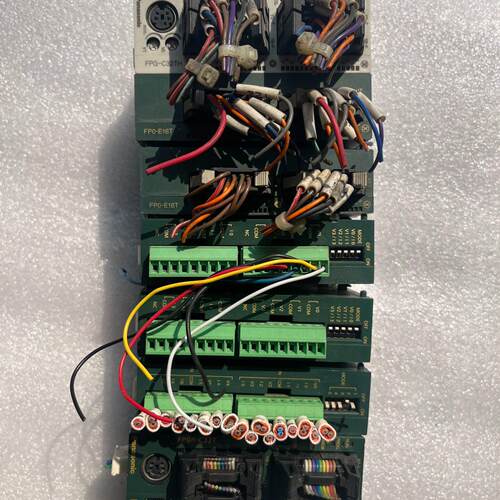 议价FPG-C32TH AFP0RC32T 松下PLC 工控自动化控制模块维修
