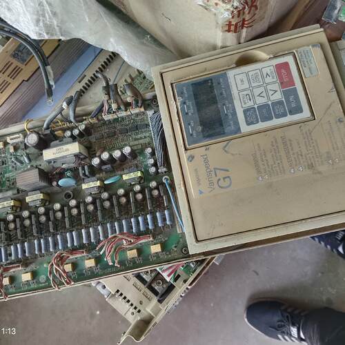 议价ETC617544 G7系列安川75千瓦变频器驱动板维修