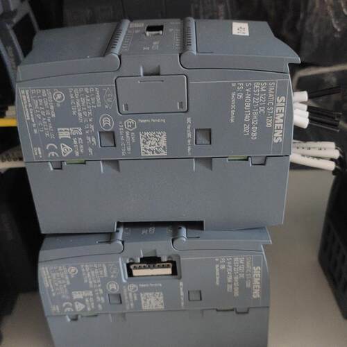 议价SM1221 6ES7221-1BH32-0XB0 数字量输入模块 DC S7-1200维修
