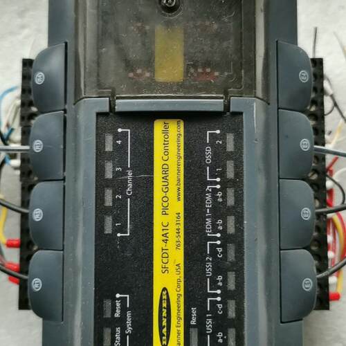 议价SFCDT-4A1C BANNER PICO-GUARD工业控制器维修