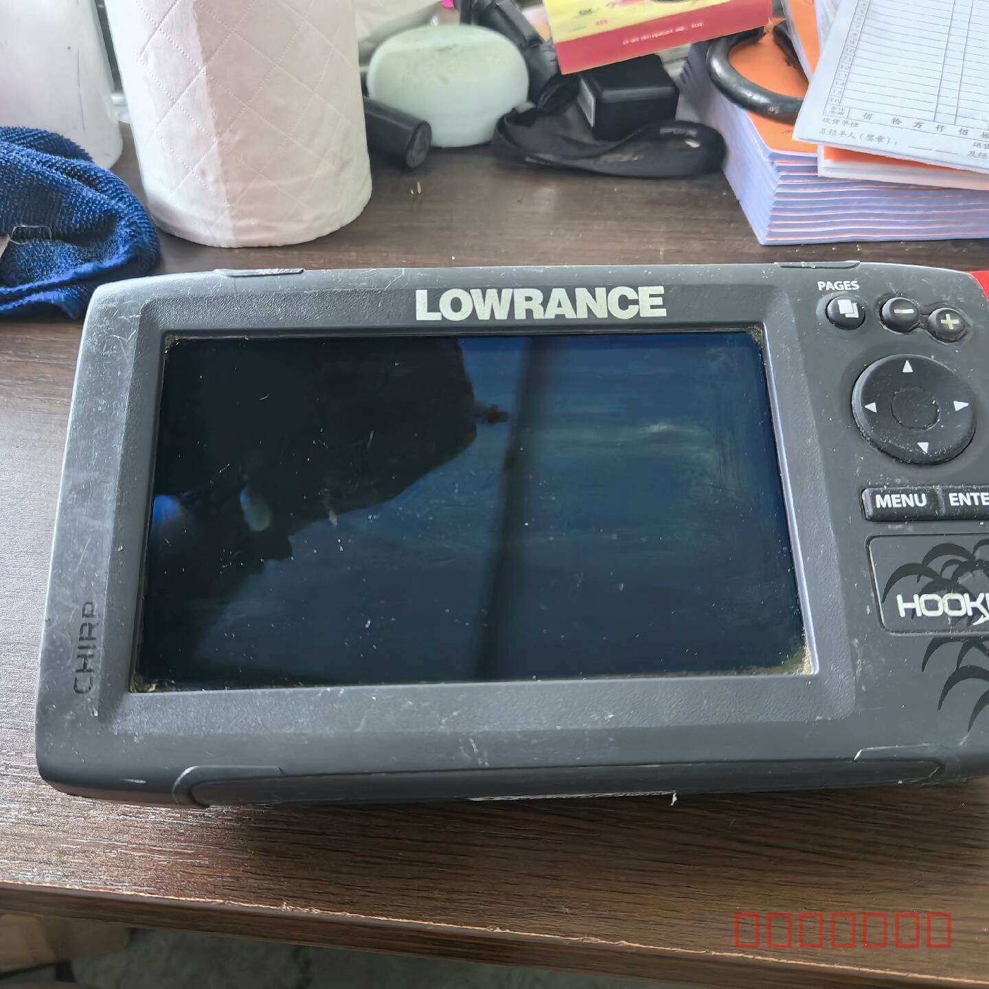 议价劳伦斯HOOK-7X探鱼器，成色如图，没维修