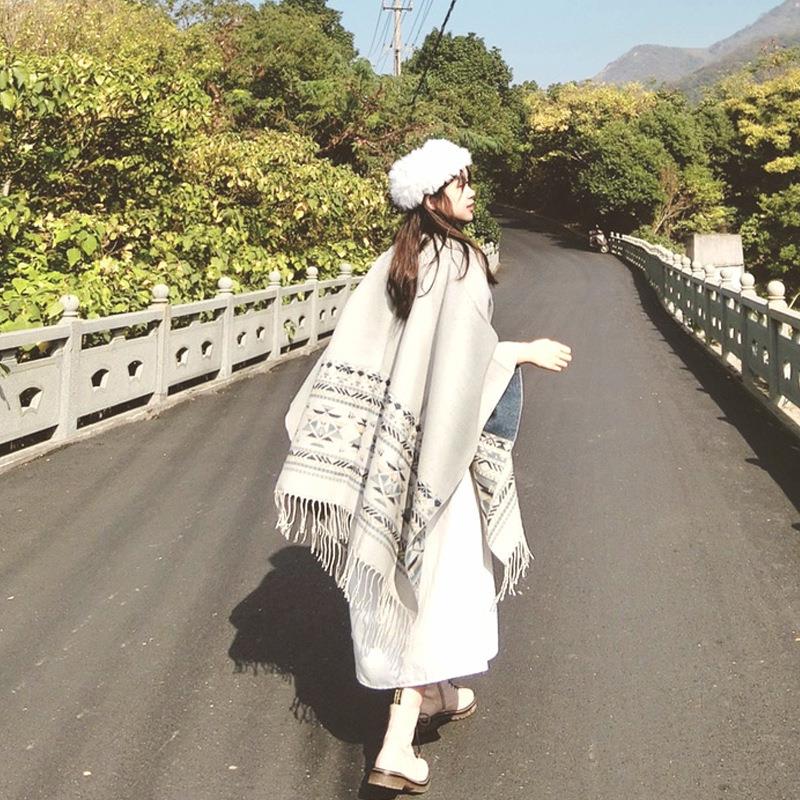 旅行大披肩女仿羊绒外搭双面民族风斗篷几何花纹流苏空调房披风夏