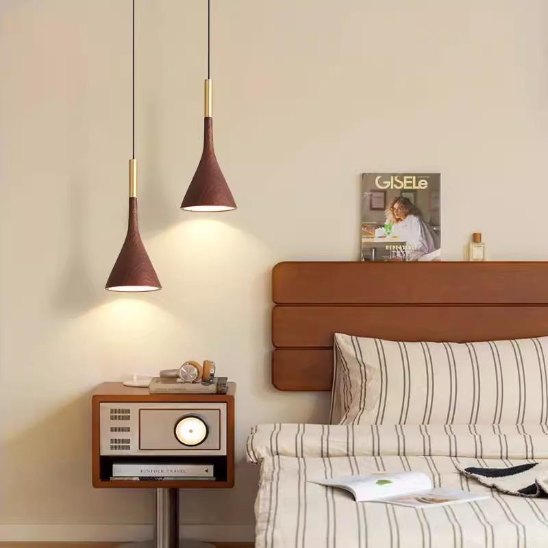 卧室床头吊灯覆古胡桃木时尚简约的日本Wabi-Sabi风格餐厅酒吧吊