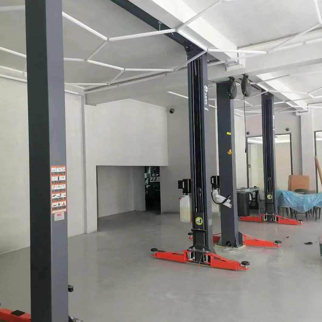 龙门升降机升降机4s店汽修双柱举升升降机液压双缸汽车升降架4吨