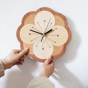 山舍丨原创花钟 实木静音钟表 客厅家用 创意 日式北欧挂钟