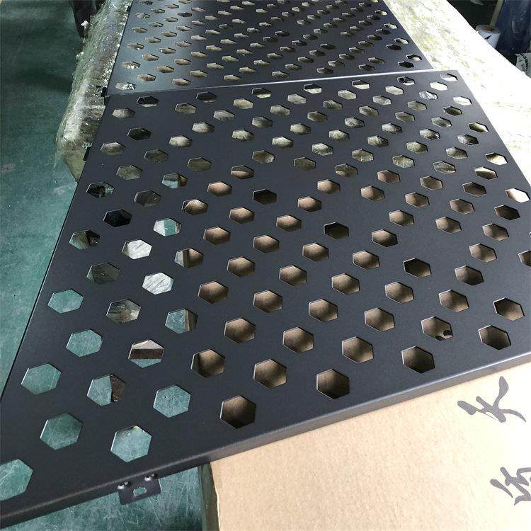 黑色洞洞铝扣板吊顶格栅外墙门头装饰铝合金冲孔铝板六角形镂空板