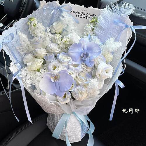 高级感ins风混搭款玫瑰花束成品仿真花送朋友闺蜜生日节日花束礼