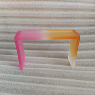 厂家定制半透明磨砂亚克力渐变彩色家具粉红色黄橙色渐变长桌椅子