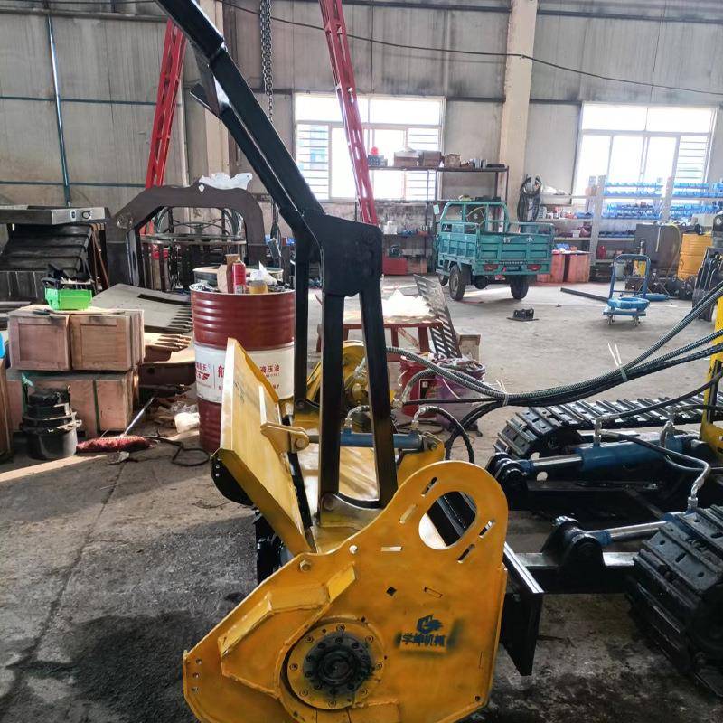 自走式全地形粉碎机园林割草机堤坝护坡垦荒机河坡河道清理机