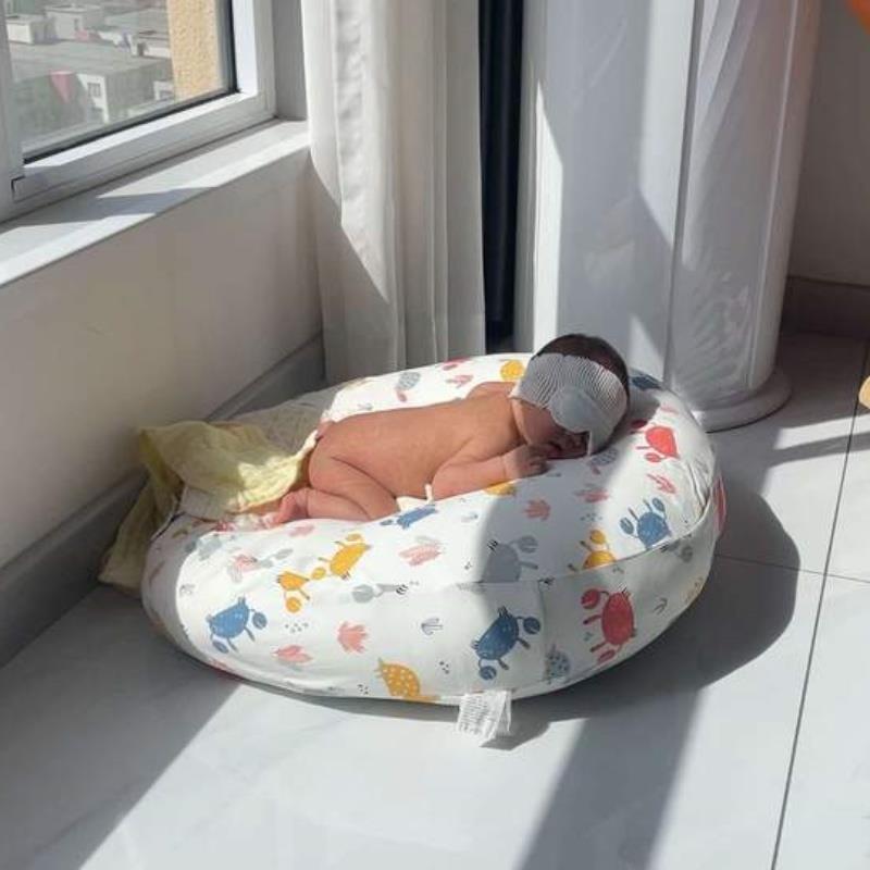 斜坡枕婴儿防吐奶防胀气二合一防溢奶呛奶新生宝宝躺哺乳趴睡神器