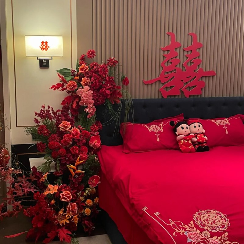 婚房氛围感布置结婚套装拉花装饰仿真花排女方卧室床头喜字蝴蝶结