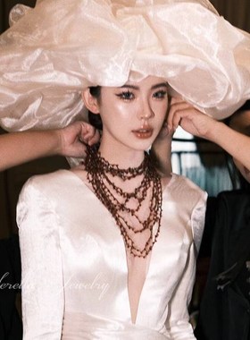 多层叠戴串珠项链女小众设计锁骨链夸张高级感新款新娘晨袍配饰品