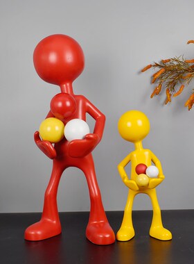 简约现代站立卡通抱球人物落地雕塑摆件样板房售楼U部民宿橱窗门