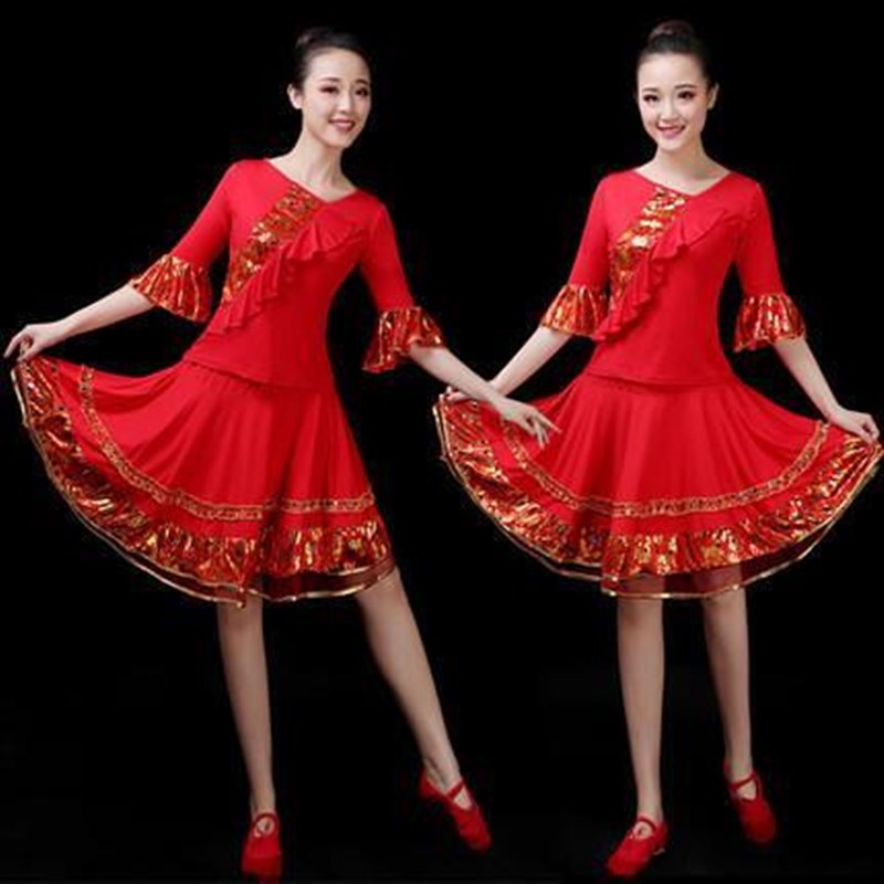 广场舞服装新款套装女舞蹈跳舞衣服E中老年演出亮片现代服裙子时