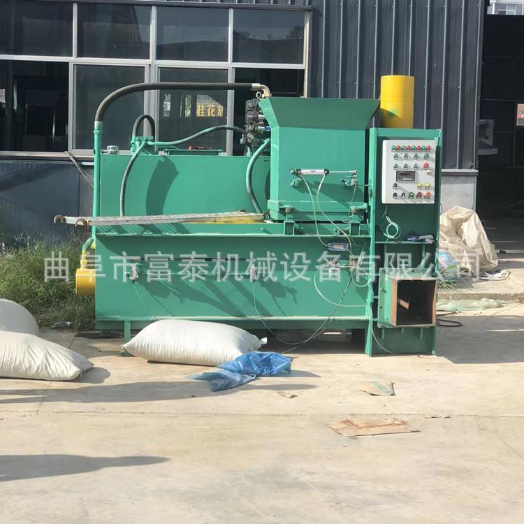 秸秆稻草压块机三缸玉米芯木屑锯末压块打包机青储黄储打包机