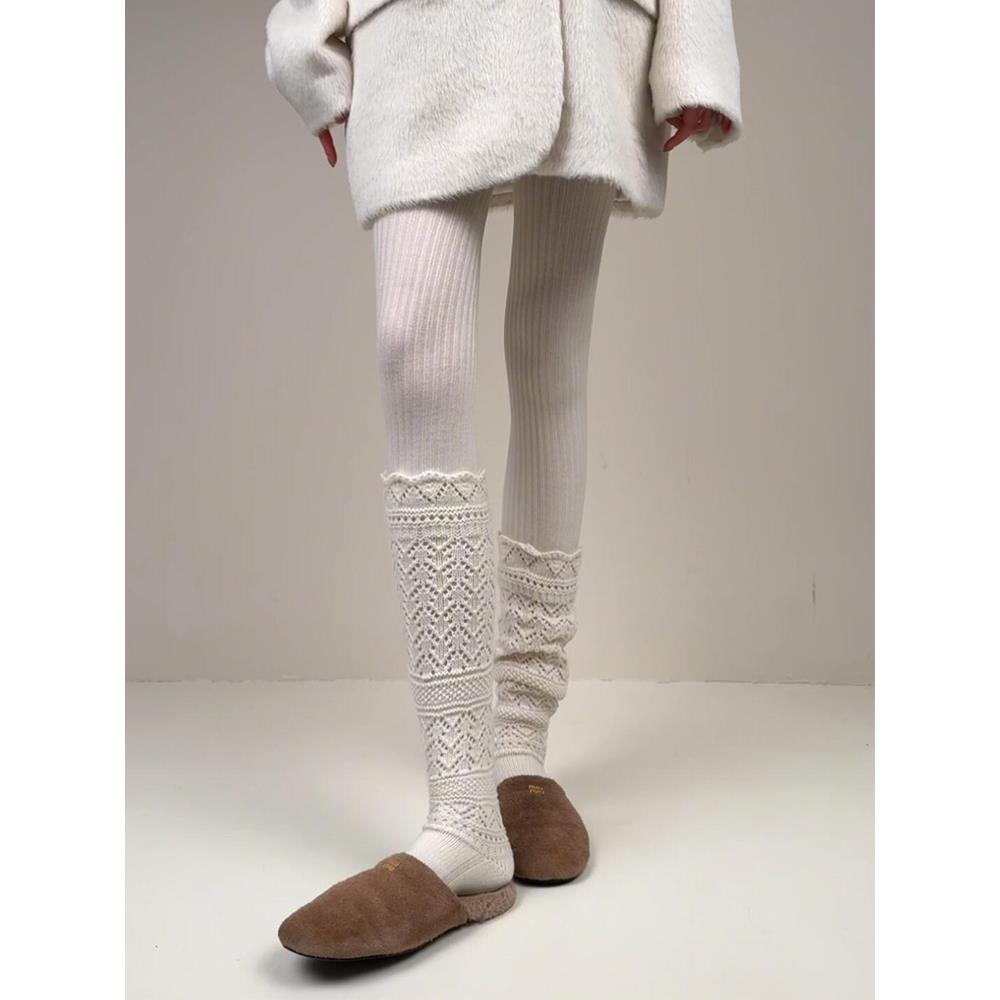 公主，请购买！白色带点的连裤袜搭配芭蕾舞风格的针织短袜~温柔