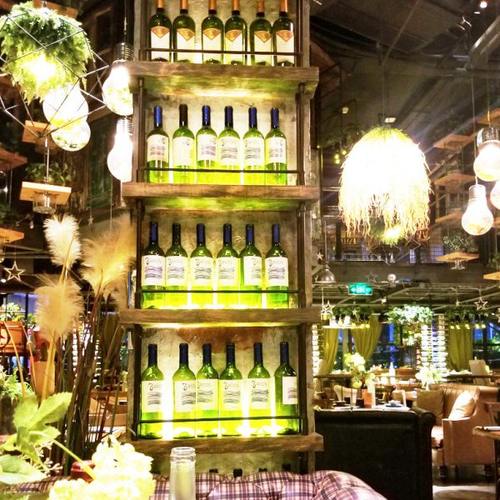 发光酒柜酒架装饰发光铁艺隔断墙餐厅红酒架子酒柜营业场所置物架