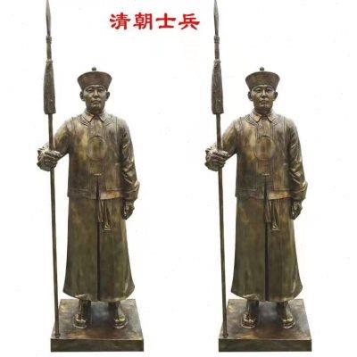 持剑将军像清代元帅士兵打仗人物户外园林玻璃钢模型铸铜雕塑定制
