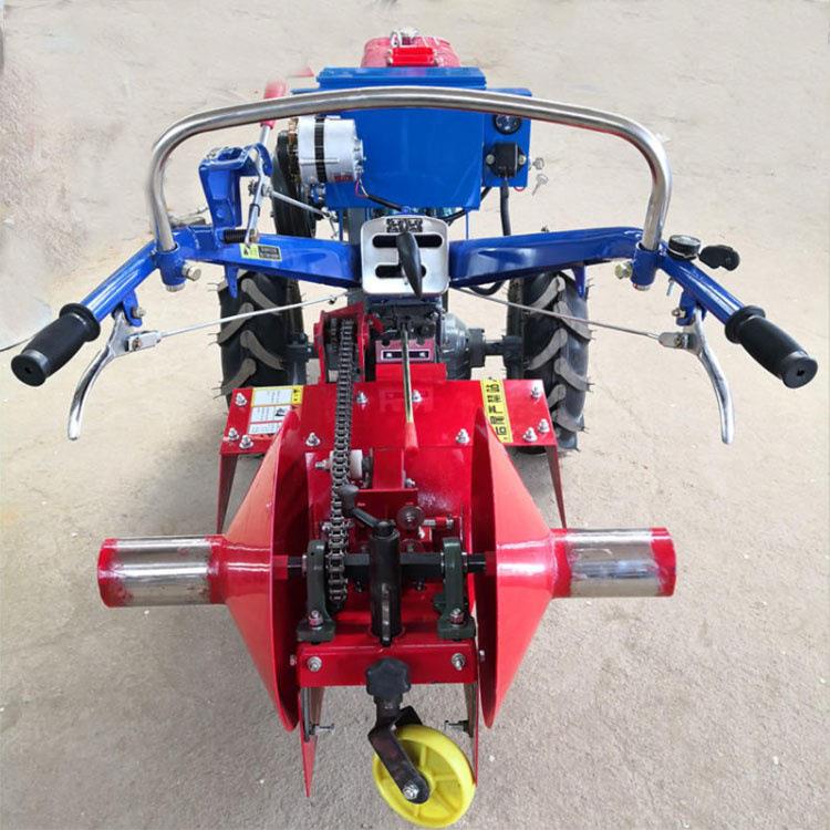 手扶拖拉机带草莓开沟起垄机大葱生姜蔬菜起垄一体机四驱微耕