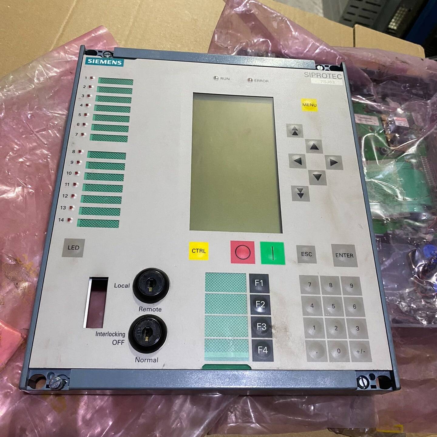 议价7SJ6321-5EB20-3FE0/EE 7SJ63 库存