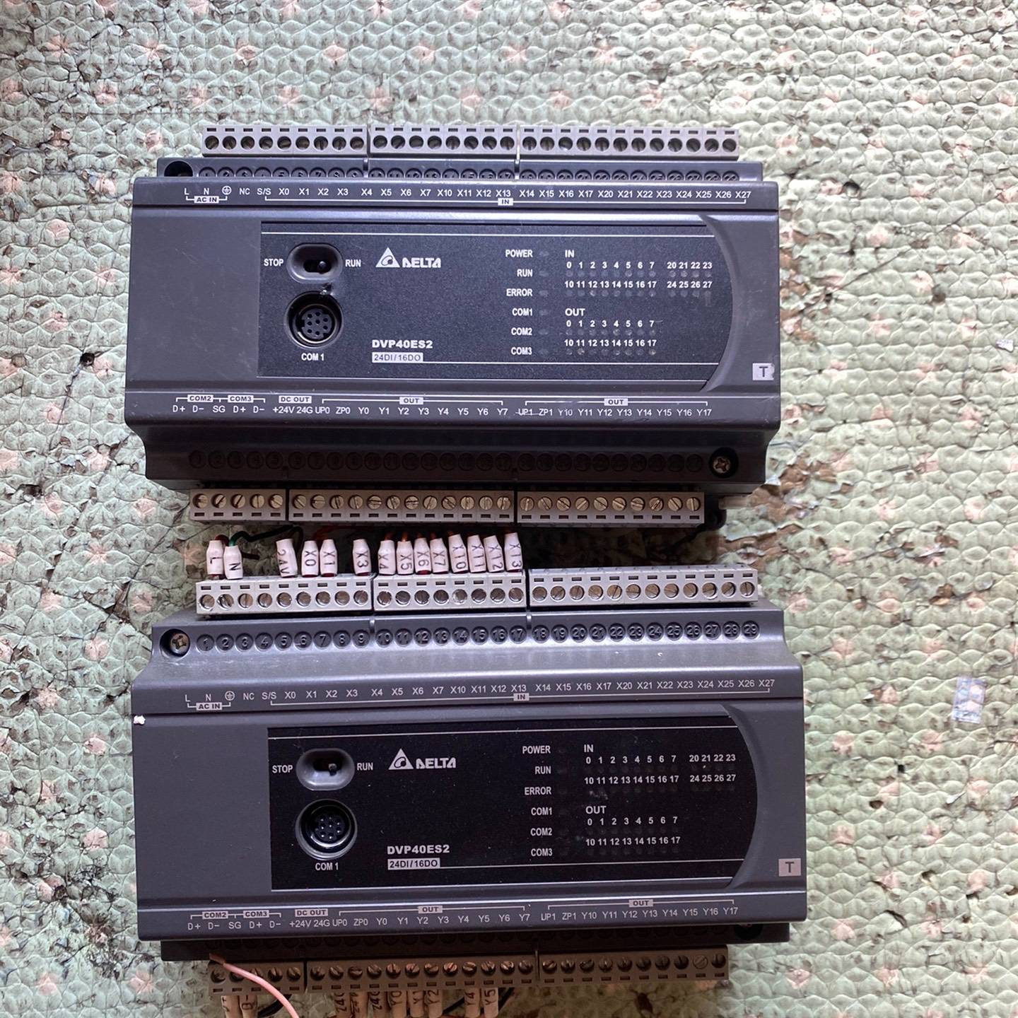 议价PLC……DVP40ES200T有三台 PLC,具体