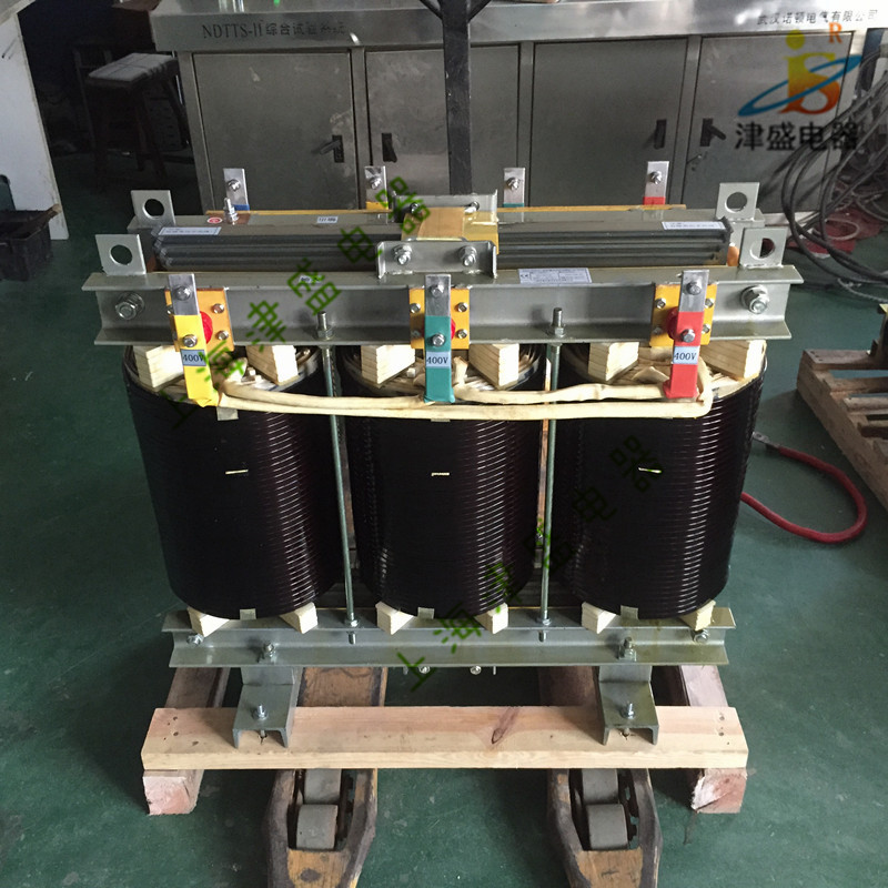 抗谐波 DyN11三相1:1隔离变压器400VK系列隔离变压器零地小于1V