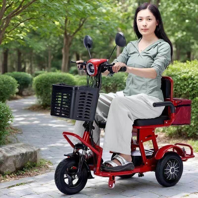 新型老人代步车防侧翻电动三轮车家用小型三轮车老年人代步接送折